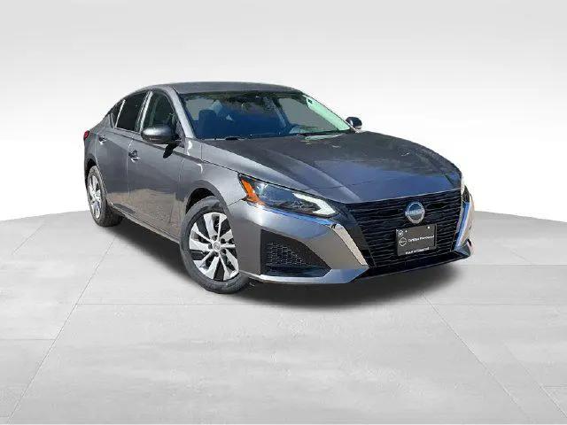 2024 Nissan Altima S FWD for sale in Des Moines, IA