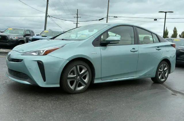 2019 Toyota Prius XLE for sale in Rochester Hills, MI