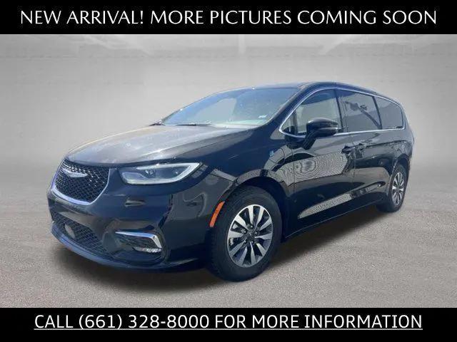 2024 Chrysler Pacifica Hybrid Select for sale in Bakersfield, CA
