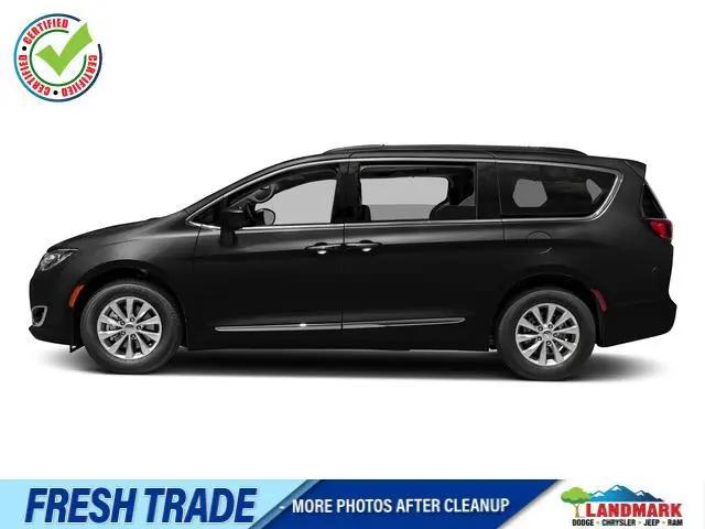 2017 Chrysler Pacifica Limited for sale in Independence, MO