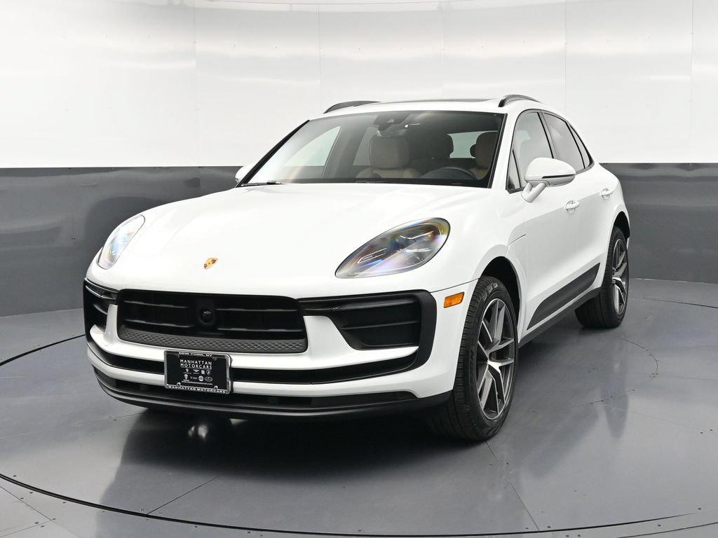 /2026 Porsche Macan