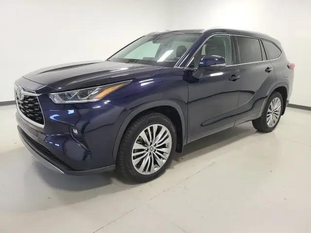 2023 Toyota Highlander Platinum