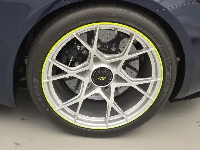 2024 Porsche 718 Cayman GT4 RS