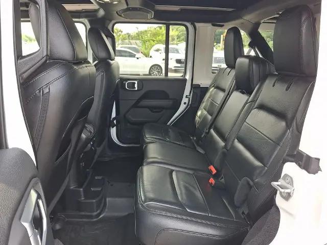 2021 Jeep Wrangler Sahara Altitude 4x4