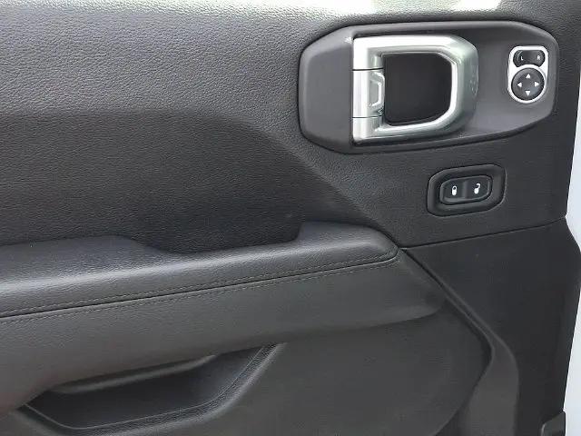 2021 Jeep Wrangler Sahara Altitude 4x4