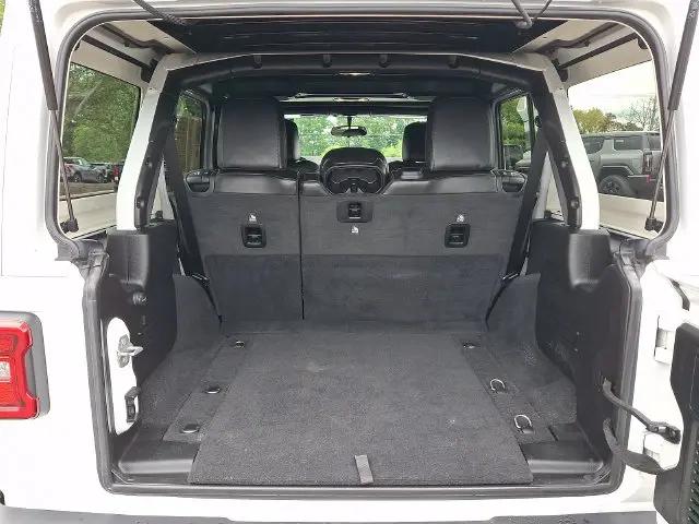 2021 Jeep Wrangler Sahara Altitude 4x4