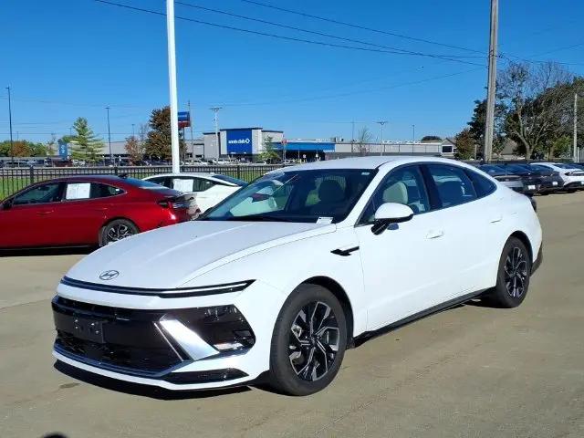 2024 Hyundai Sonata SEL for sale in Springfield, IL