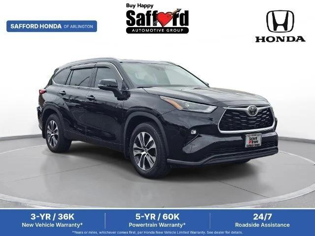 2022 Toyota Highlander XLE 2022 Toyota Highlander XLE