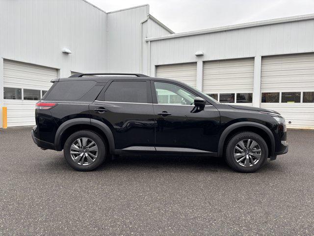 2025 Nissan Pathfinder SV 4WD