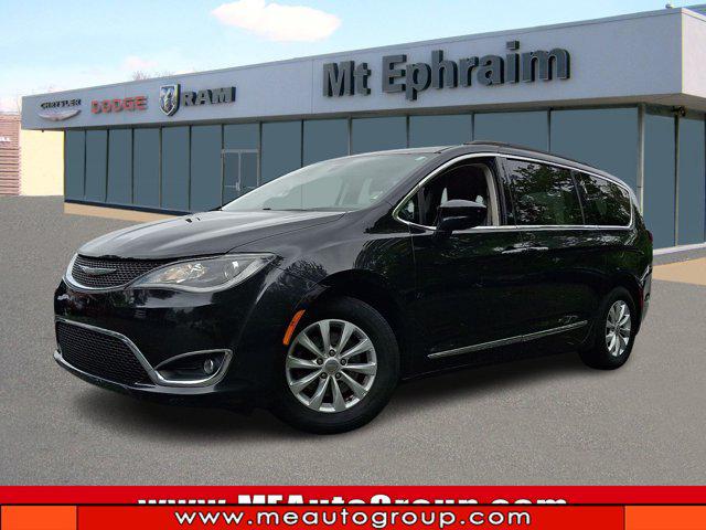 2017 Chrysler Pacifica Touring-L for sale in Mount Ephraim, NJ