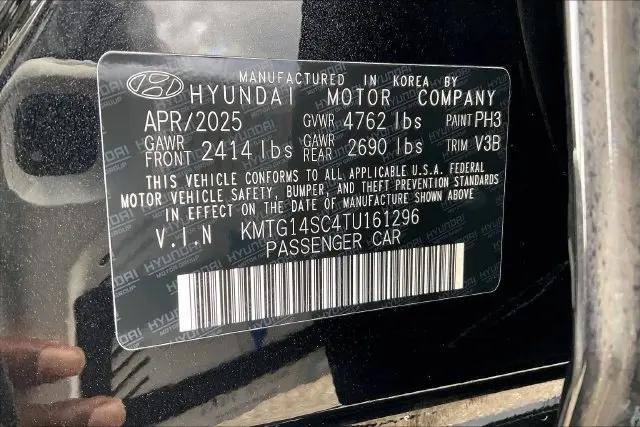 2026 Genesis G70 2.5T RWD