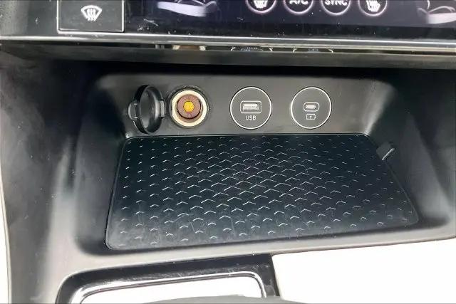 2026 Genesis G70 2.5T RWD