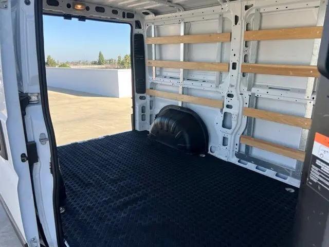 2025 Ram ProMaster 2500 Cargo Van Tradesman Low Roof 136 WB w/Pass Seat