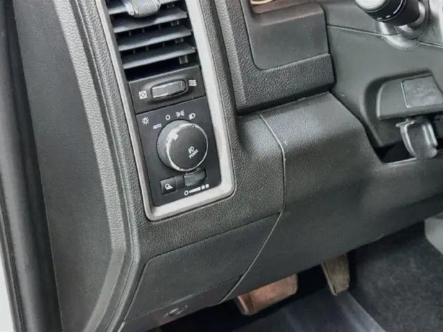 2022 Ram 1500 Classic Tradesman Crew Cab 4x4 57 Box