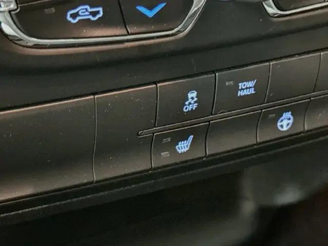 2022 Ram 1500 Classic Tradesman Crew Cab 4x4 57 Box