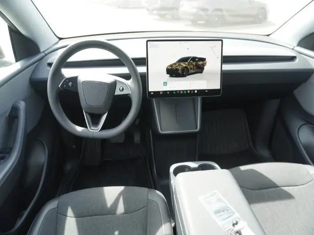 2026 Tesla Model Y Premium Rear-Wheel Drive