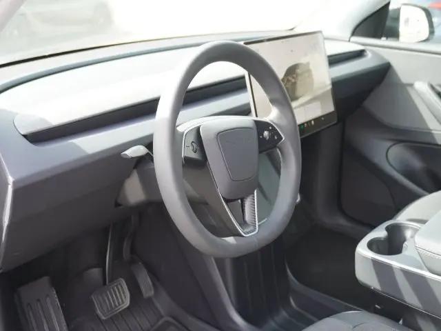 2026 Tesla Model Y Premium Rear-Wheel Drive