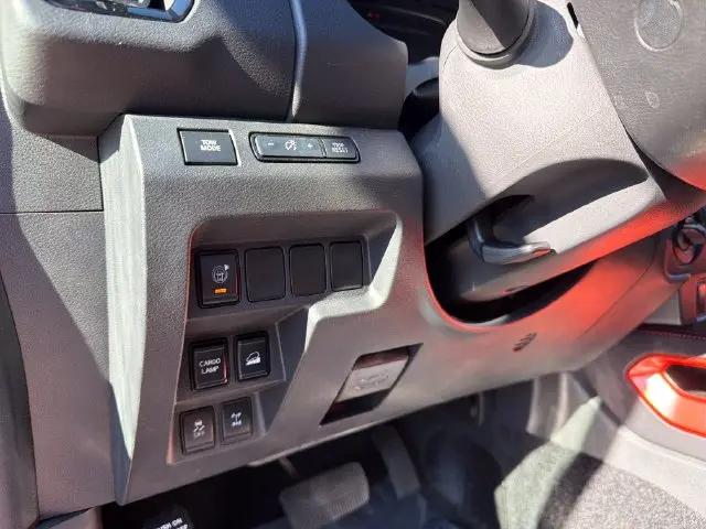 2025 Nissan Frontier Crew Cab PRO-4X 4x4