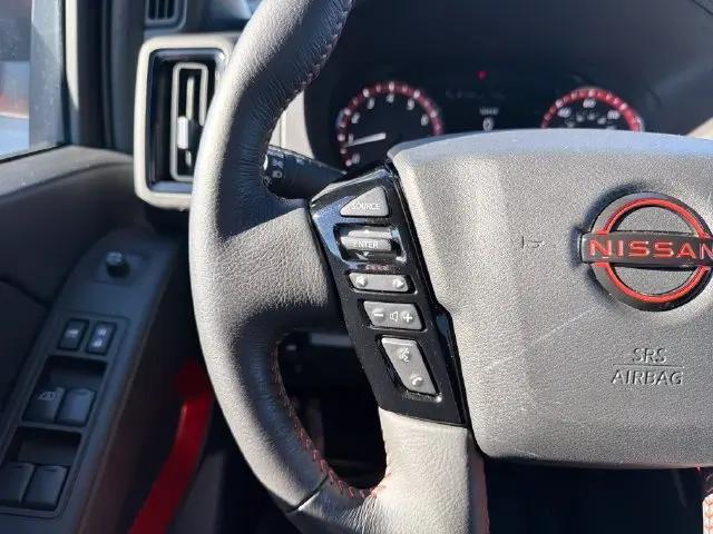 2025 Nissan Frontier Crew Cab PRO-4X 4x4