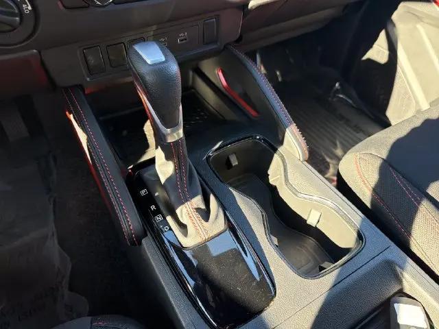 2025 Nissan Frontier Crew Cab PRO-4X 4x4