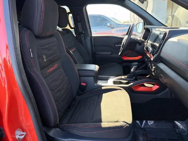 2025 Nissan Frontier Crew Cab PRO-4X 4x4