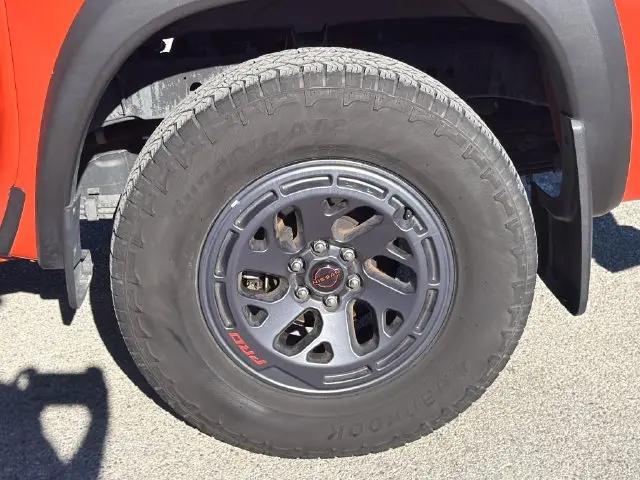 2025 Nissan Frontier Crew Cab PRO-4X 4x4