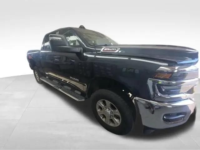 2026 Ram 2500 Big Horn Crew Cab 4x4 64 Box