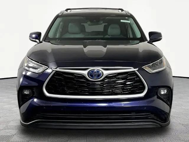 2021 Toyota Highlander Hybrid XLE