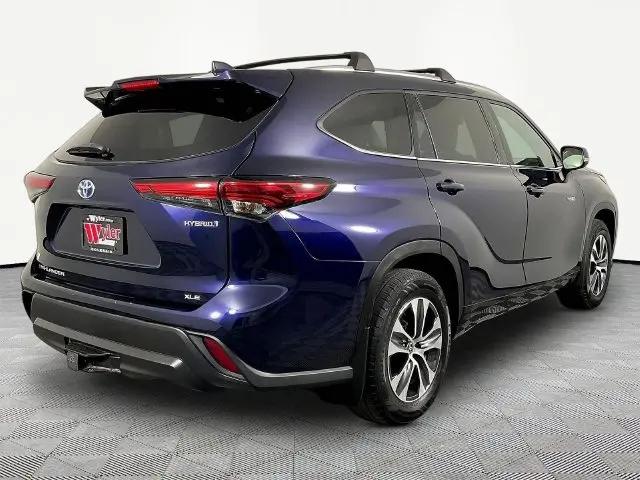 2021 Toyota Highlander Hybrid XLE