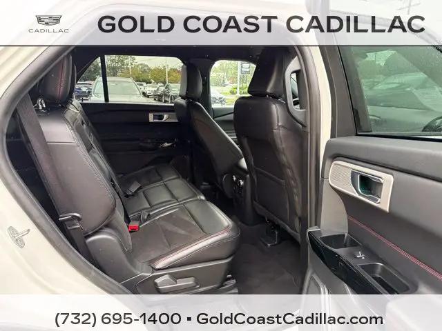 2024 Ford Explorer ST-Line