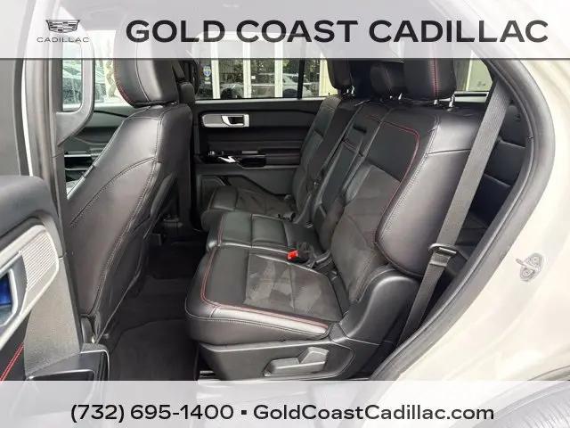 2024 Ford Explorer ST-Line