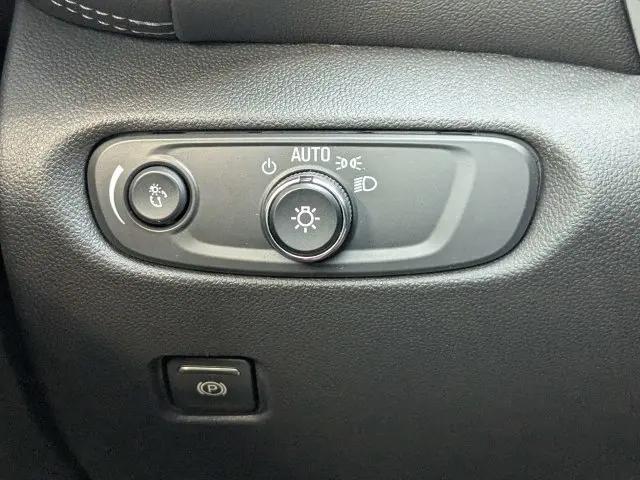 2025 Chevrolet Blazer FWD 2LT