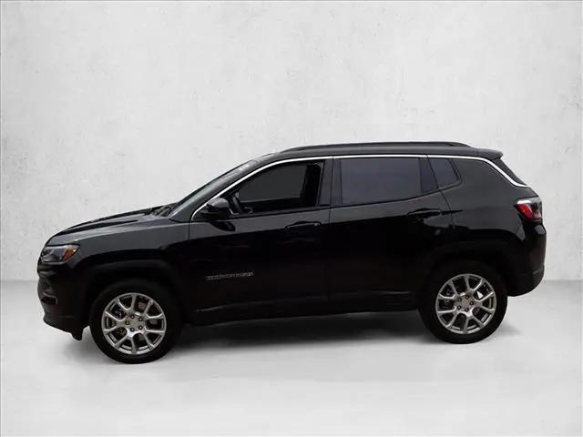 2023 Jeep Compass Latitude Lux FWD