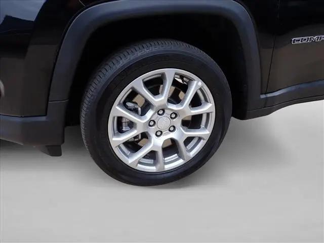 2023 Jeep Compass Latitude Lux FWD