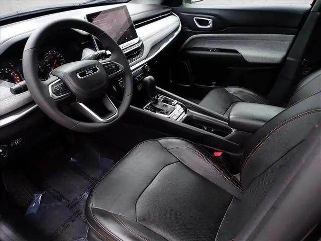 2023 Jeep Compass Latitude Lux FWD