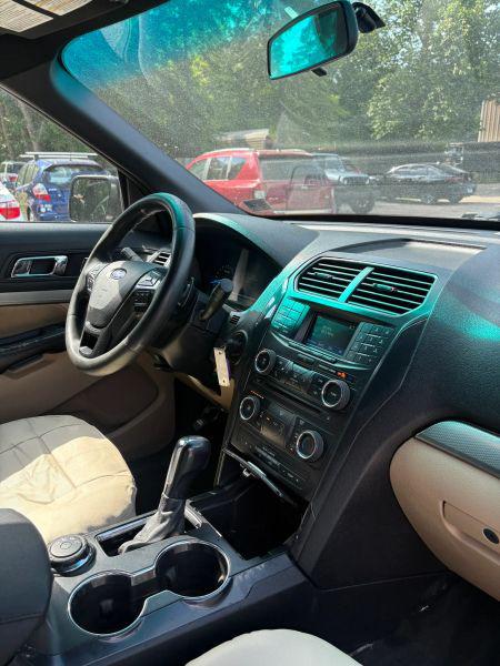 2016 Ford Explorer Base