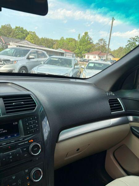 2016 Ford Explorer Base