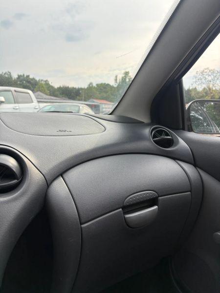 2003 Toyota Echo Base