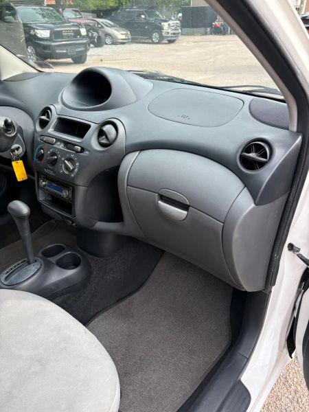 2003 Toyota Echo Base