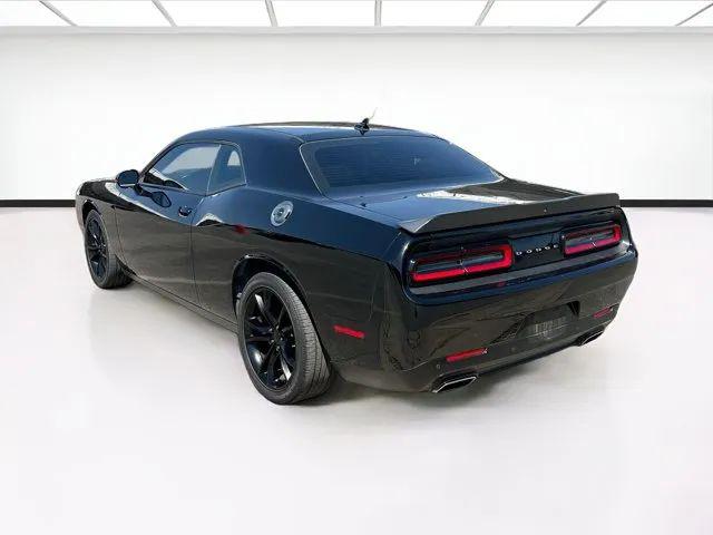 2016 Dodge Challenger SXT