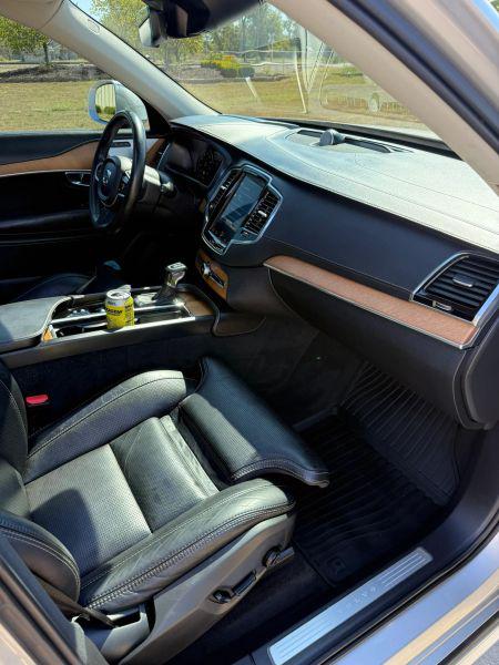 2019 Volvo XC90 T6 Inscription