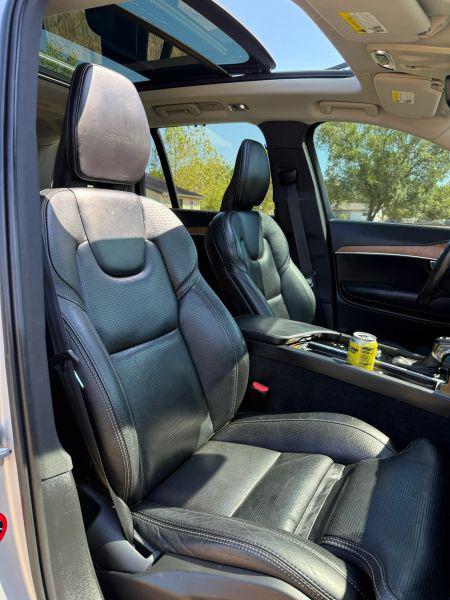 2019 Volvo XC90 T6 Inscription