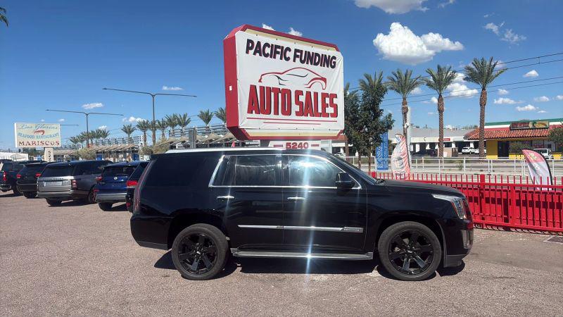 2016 Cadillac Escalade Standard
