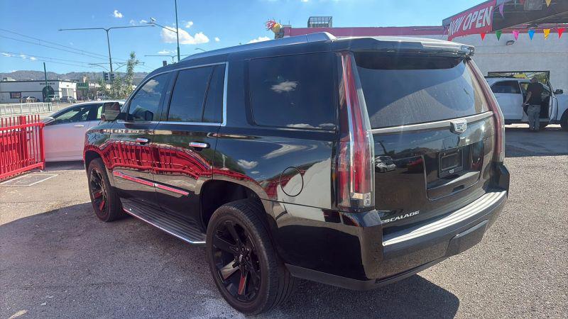 2016 Cadillac Escalade Standard