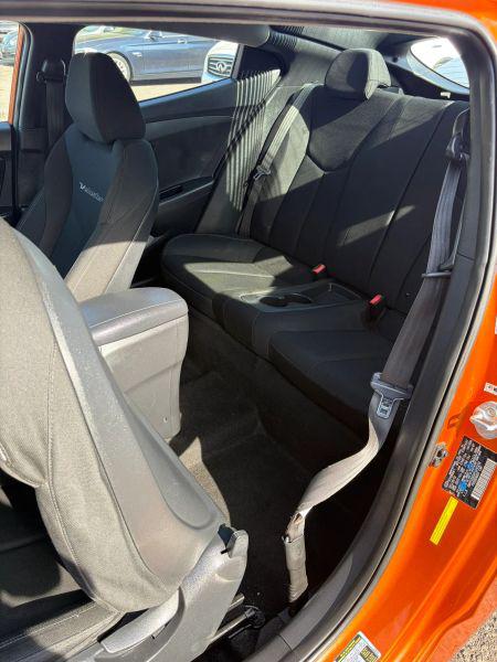 2015 Hyundai Veloster Base