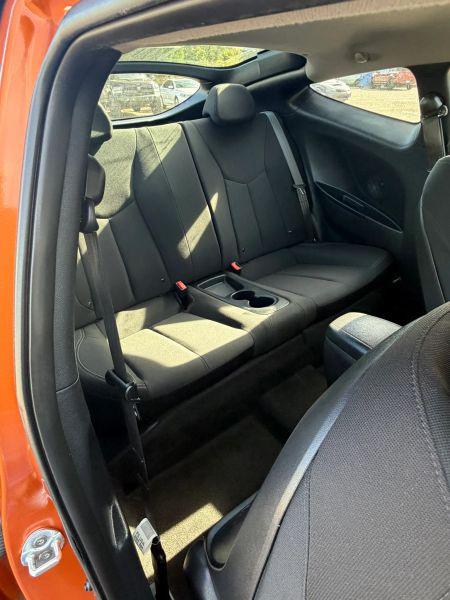 2015 Hyundai Veloster Base