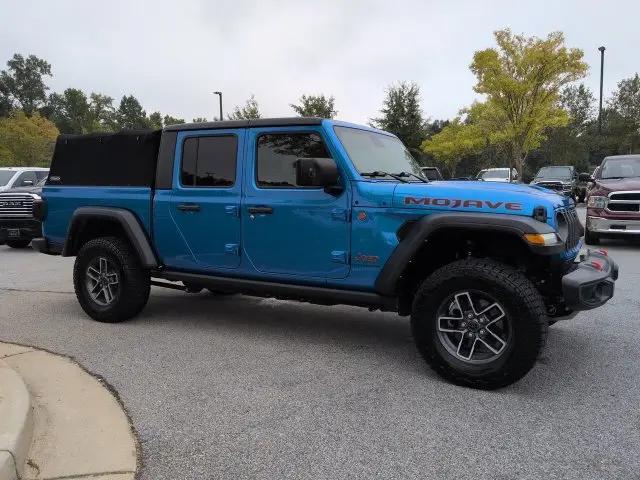 2024 Jeep Gladiator Sport