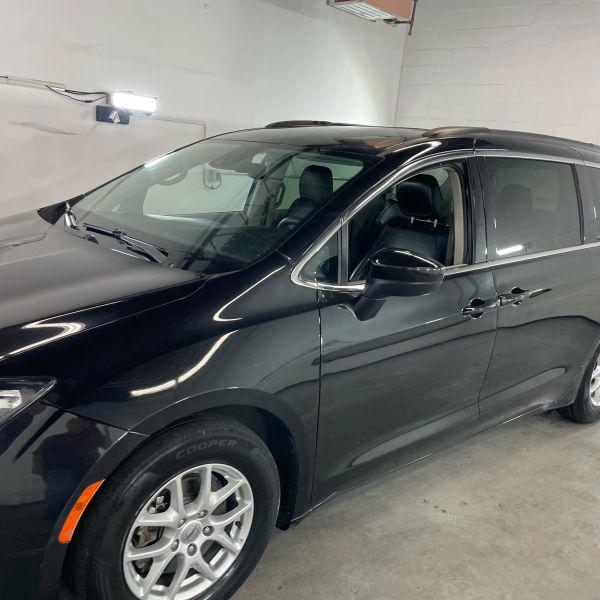 2021 Chrysler Voyager LXI for sale in Irvington, NJ