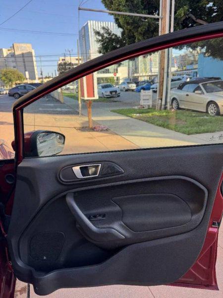 2015 Ford Fiesta SE