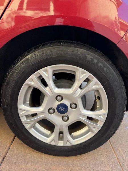 2015 Ford Fiesta SE
